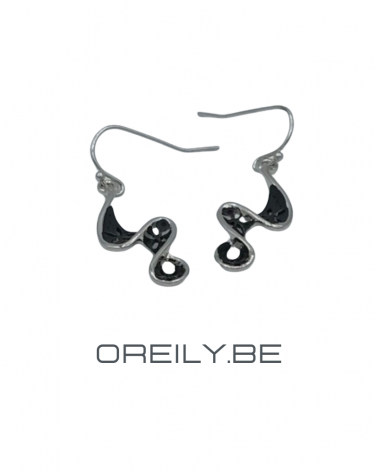 Oreily.be Black And Flower Earrings