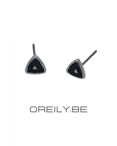 Oreily.be Small Triangle Black Earrings