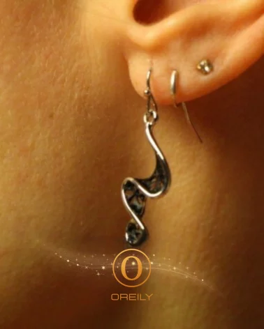 Oreily.be Black And Flower Earrings