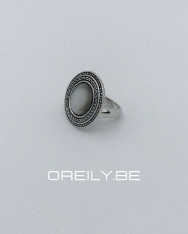 Oreily.be Medium Round Seashell Ring