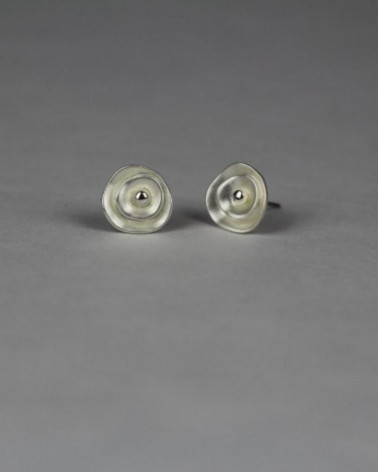 Oreily.be Small Round Flower Earring